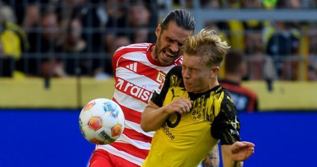 大功, 一的圣保利, 依然是吉拉 大功, 一的圣保利, 依然是吉拉