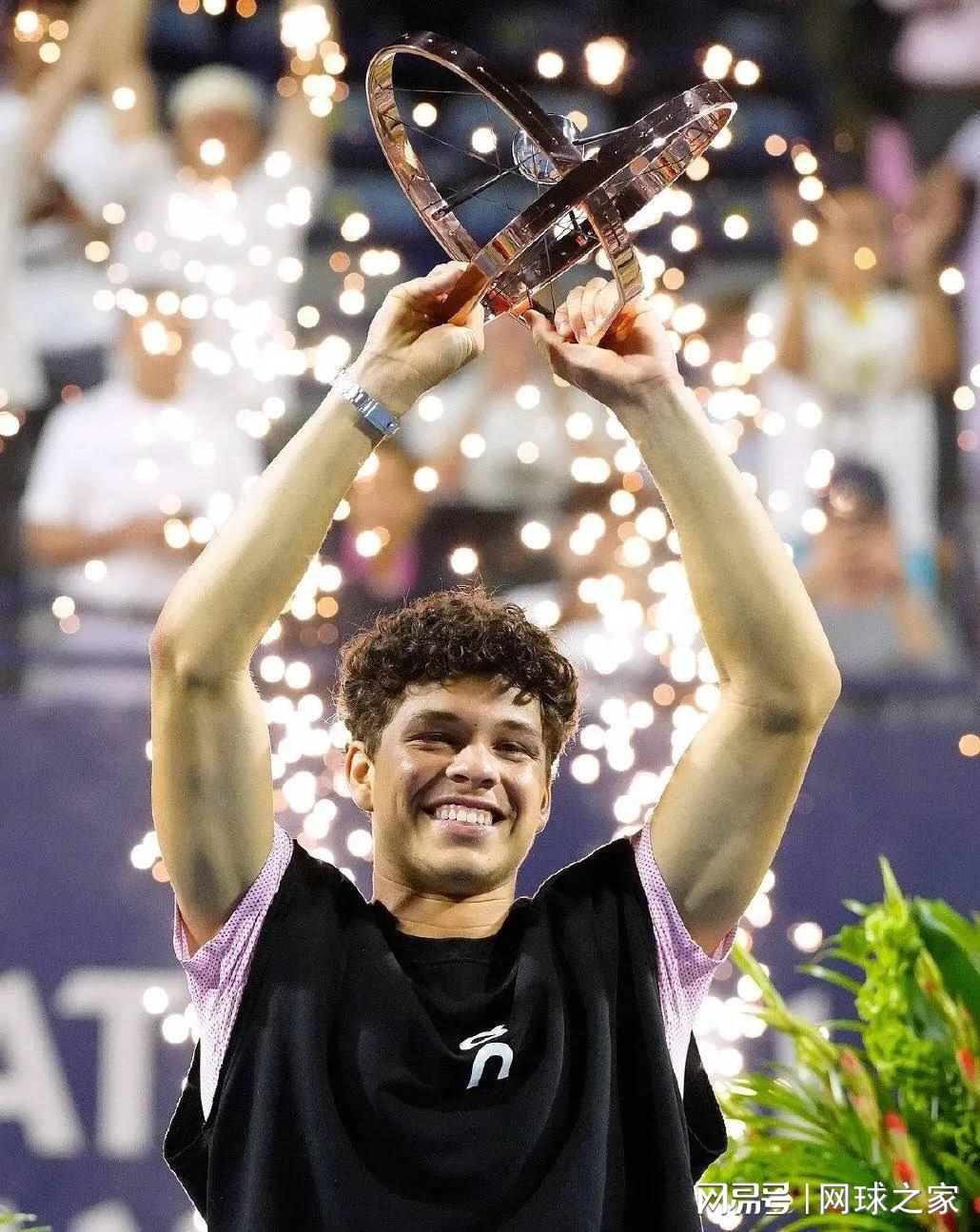 代球员谢尔, baf