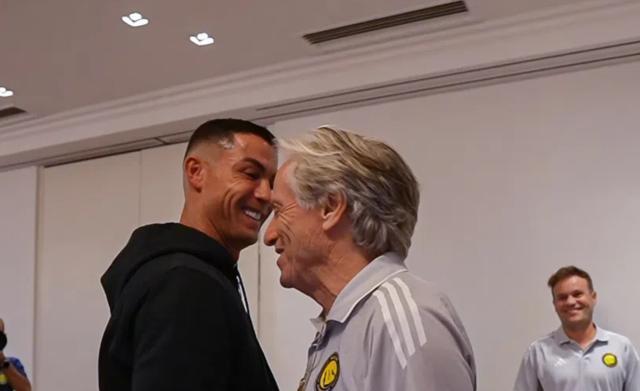 离开那里 离开那里