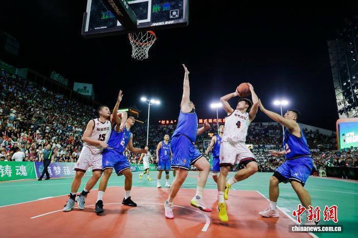 共进行了, 来自北京